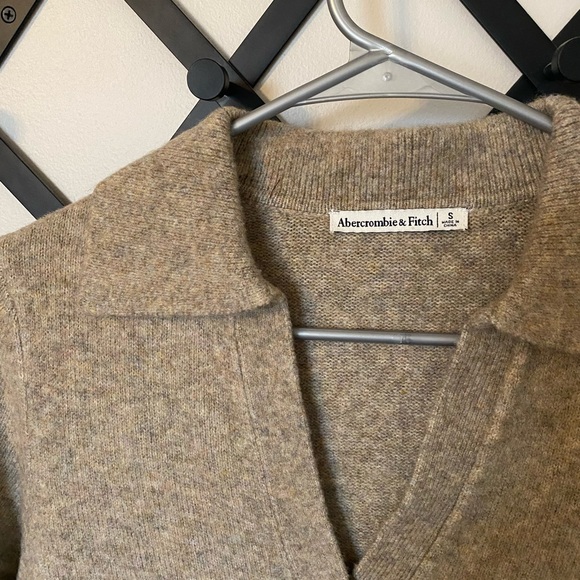 Abercrombie notch neck sweater tee - Picture 2 of 2